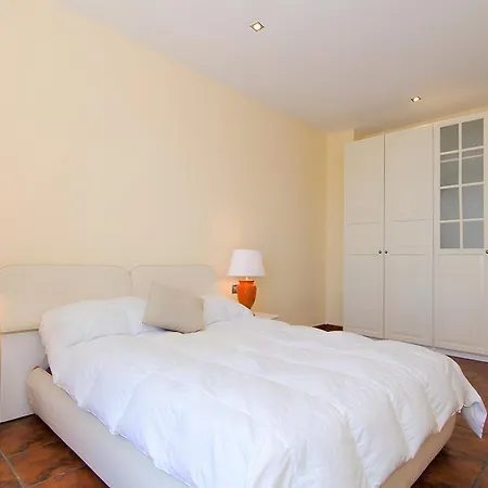 Roselles Holiday home